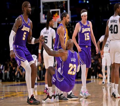 穆迪,生涯坎坷,全凭拼搏砥,易倍体育平台,易倍体育官方网站,易倍体育登录入口,易倍体育app下载